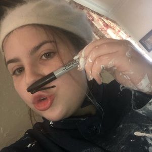 Meet your Posher, Delaney